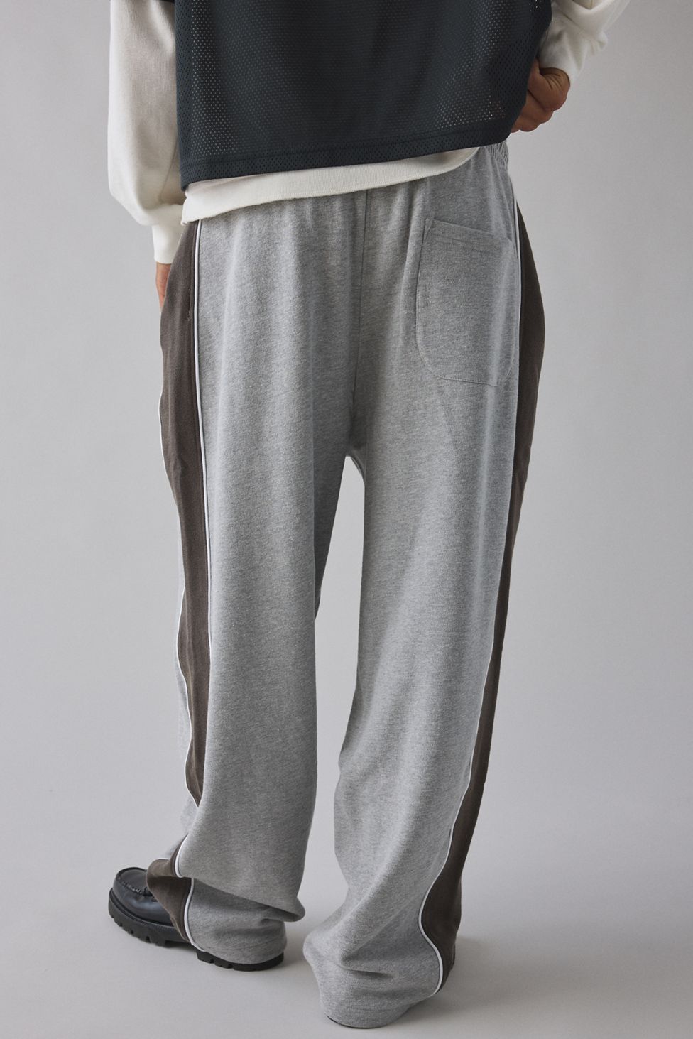 iets frans… Harri Paneled Wide Leg Sweatpants