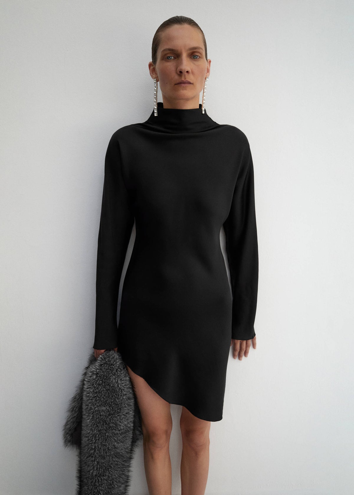 Asymmetrical satin-finish dress with asymmetrical hem