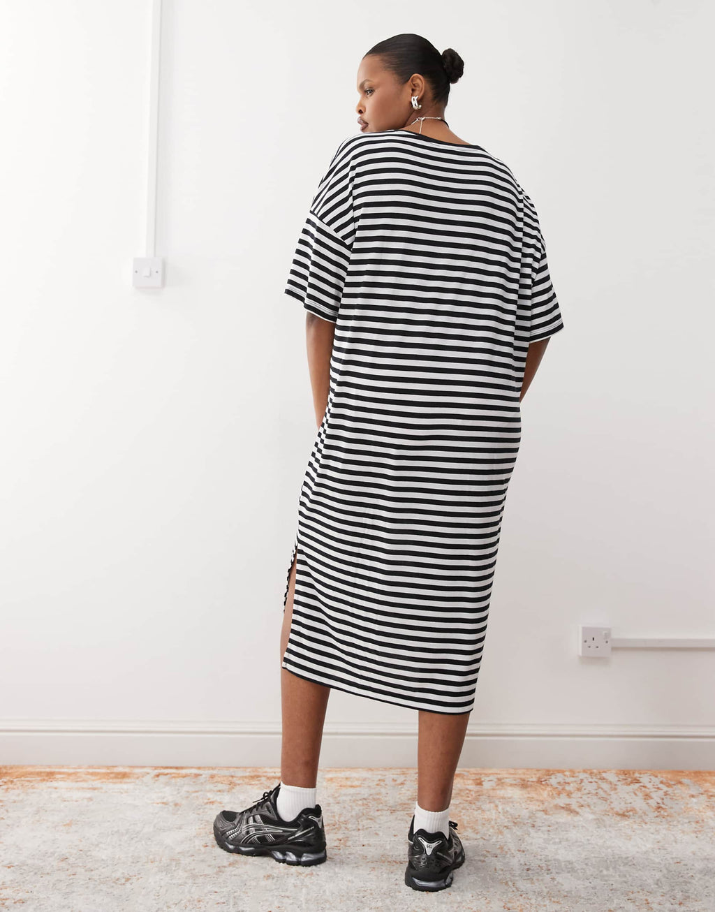 Noisy May Curve midi t-shirt dress in black and white stripe