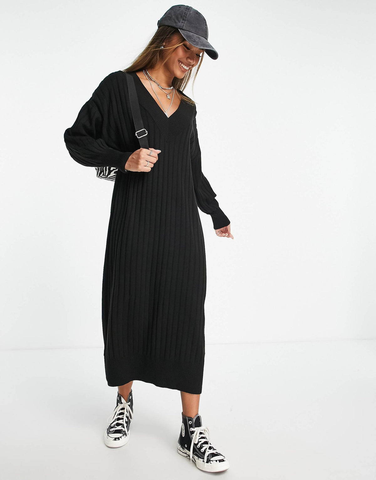 ONLY knitted v neck midaxi dress in black