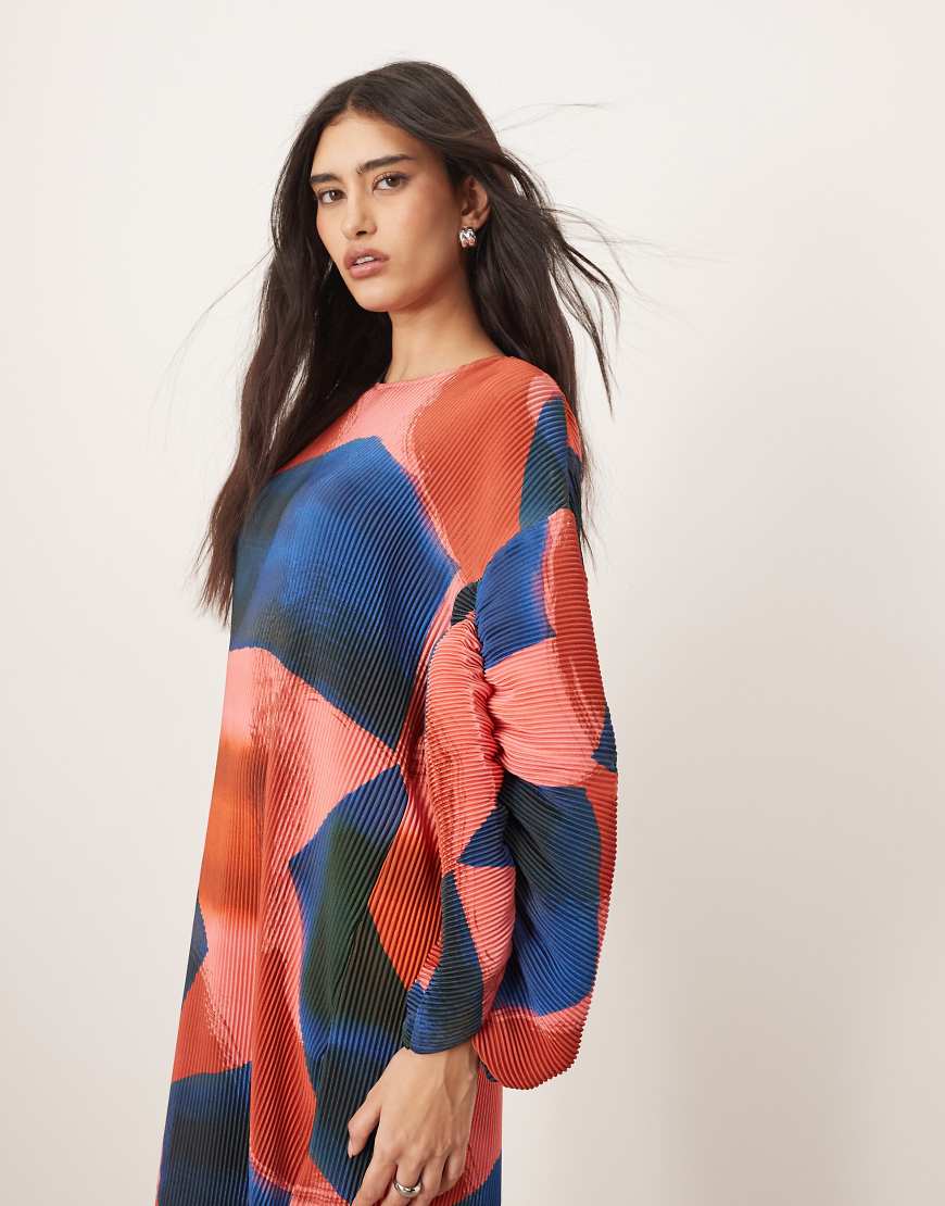 ARRANGE plisse balloon sleeve maxi dress in abstract print