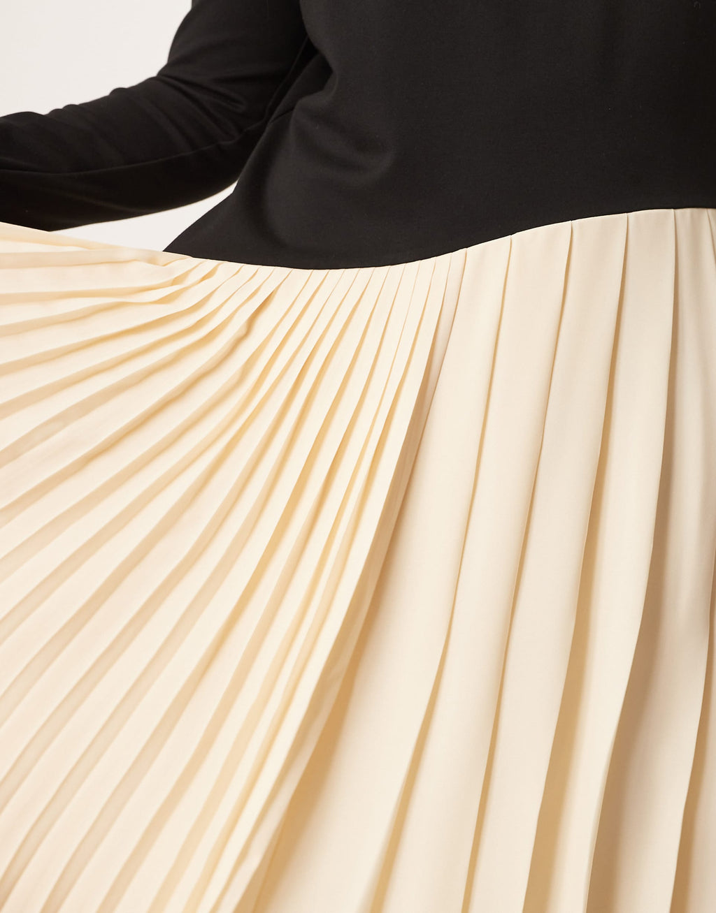 ARRANGE Curve contrast fabric sculpted maxi dress with pleated skirt in black