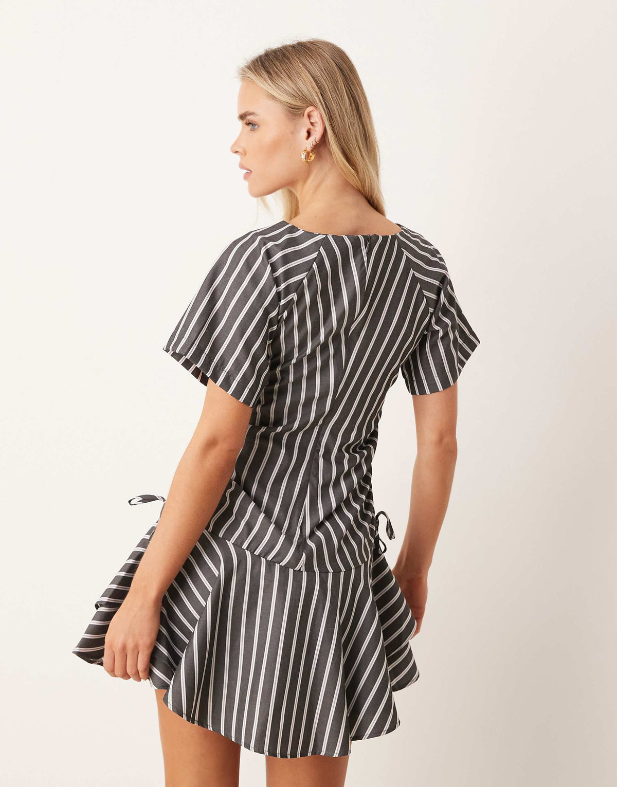 ASOS DESIGN Petite short sleeve mini dress with ruching tie waist detail in gray stripe