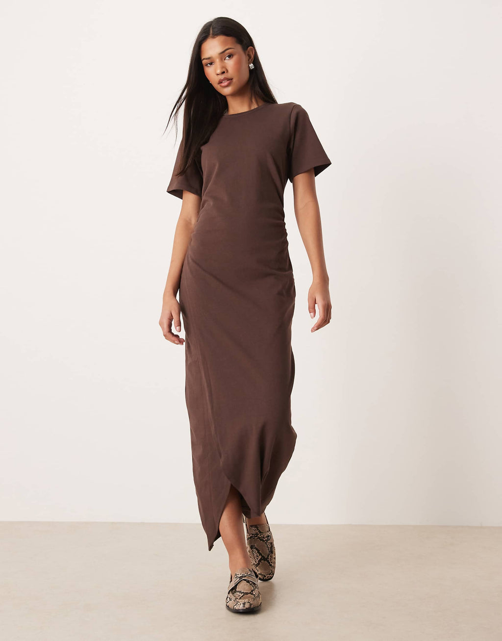 ASOS DESIGN ruched side tee midi dress in chocolate