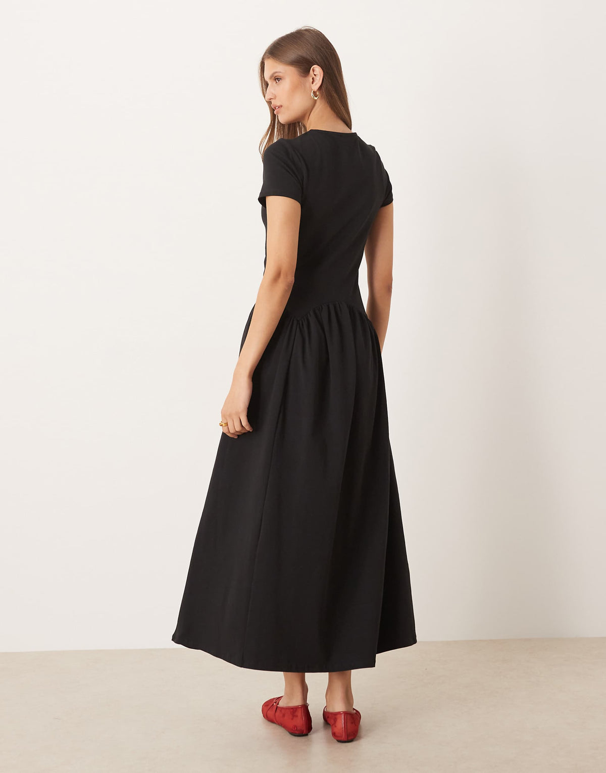 ASOS DESIGN short sleeve dipped waist detail midi dress in black