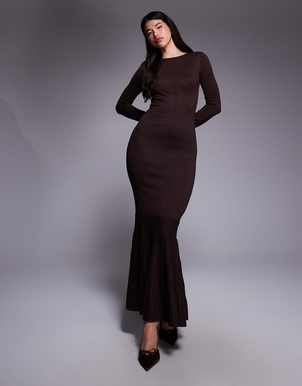 Kaiia exclusive knitted long sleeve flared skirt maxi dress in chocolate