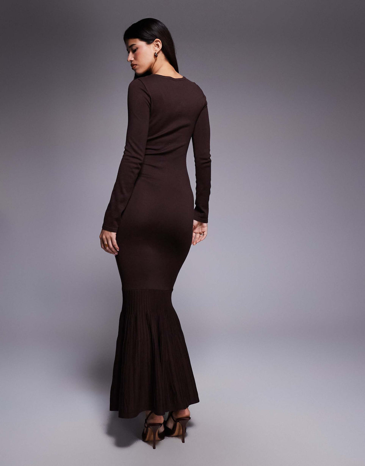 Kaiia exclusive knitted long sleeve flared skirt maxi dress in chocolate