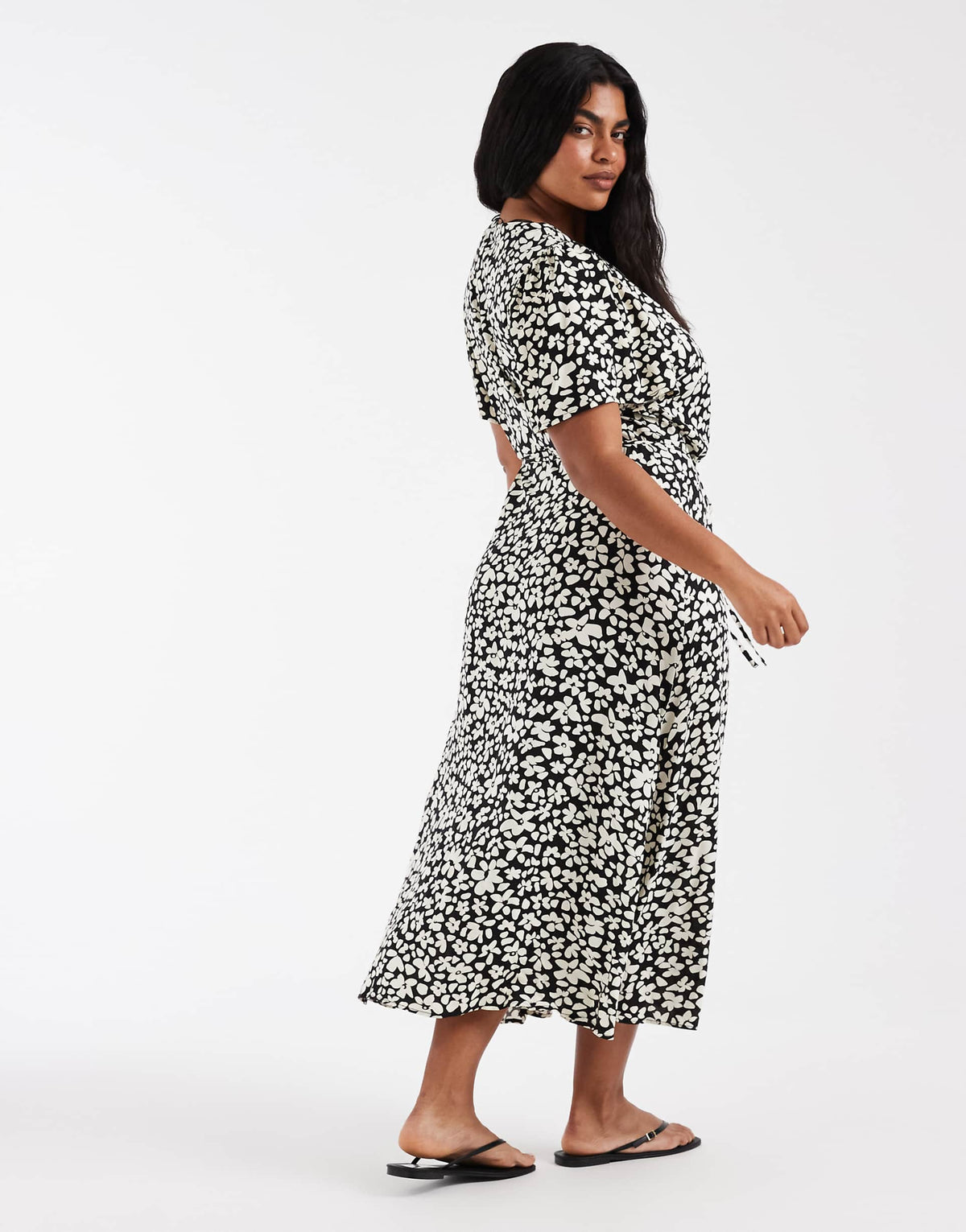 Vero Moda Curve button down maxi dress in mono floral print