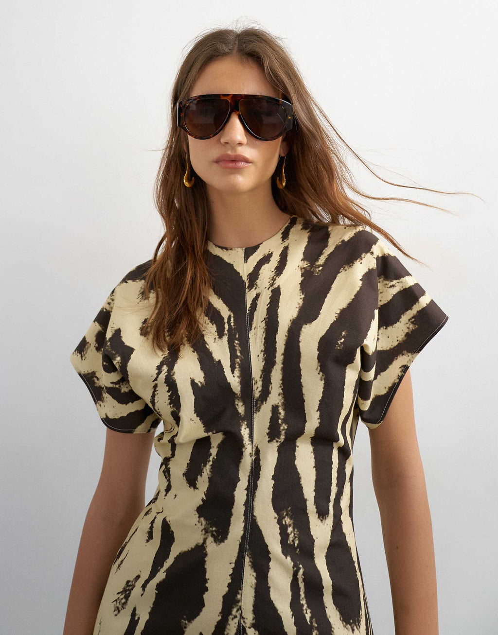 Topshop cotton twill structured drop shoulder maxi dress in mono animal print
