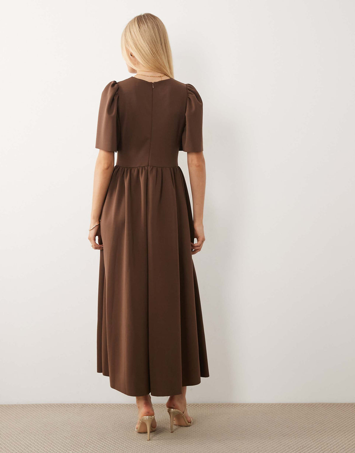 YAS fitted bodice puff sleeve maxi dress in chocolate brown
