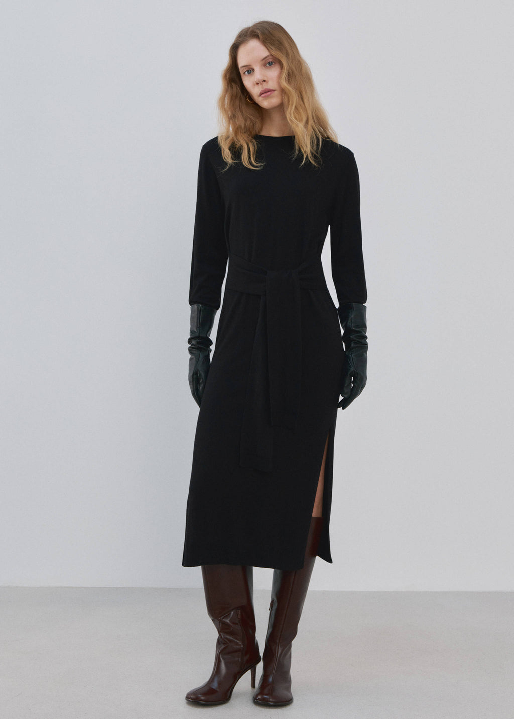 Knot knitted dress