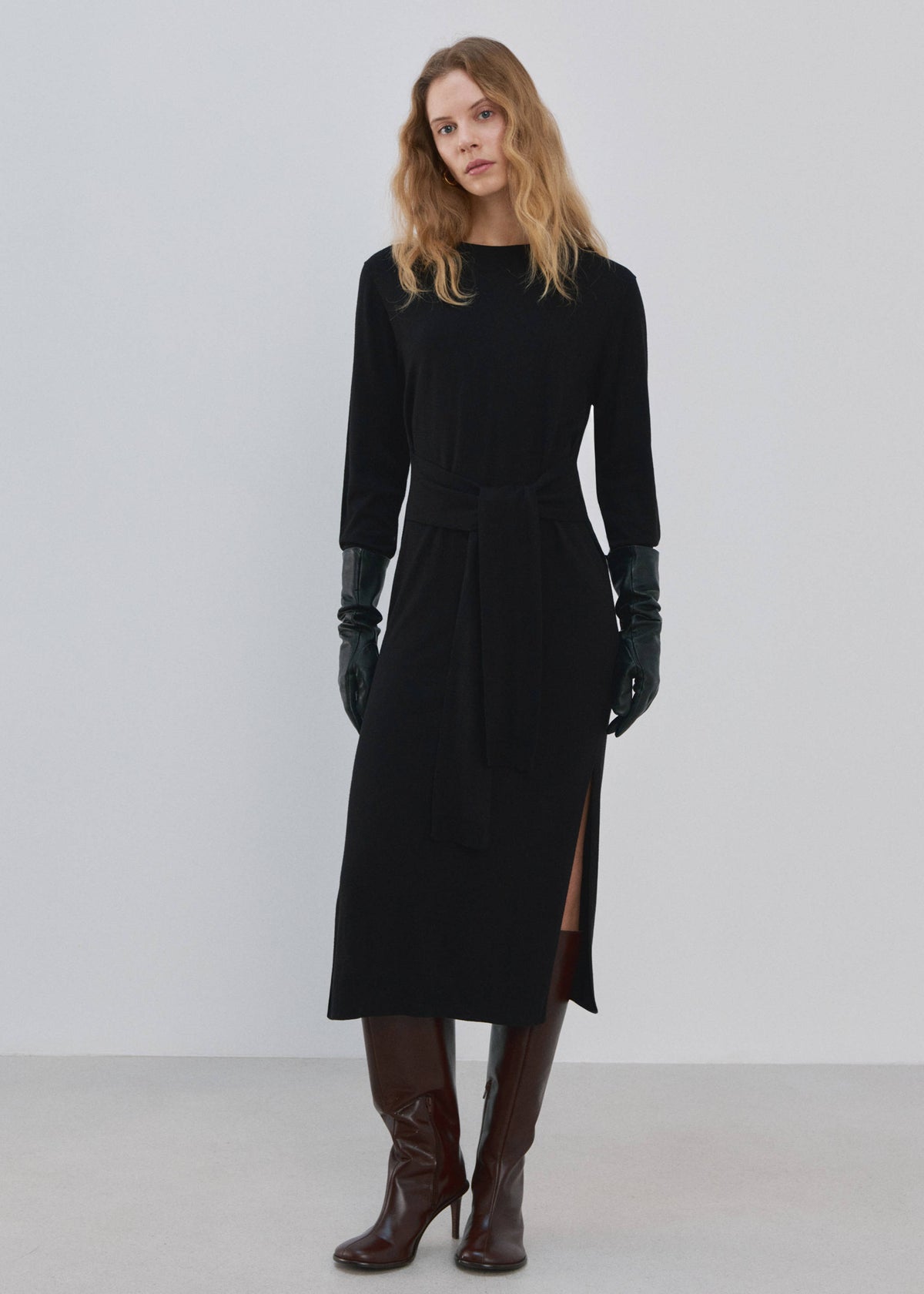 Knot knitted dress