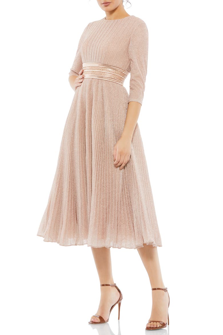 Shimmering 3/4 Sleeve A-Line Midi Dress