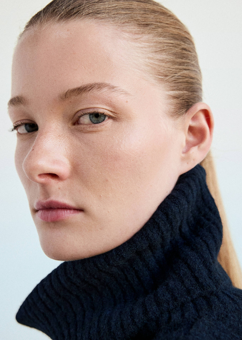 Turtleneck knit nightdress
