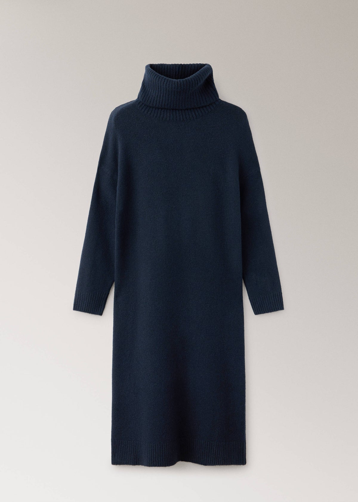 Turtleneck knit nightdress