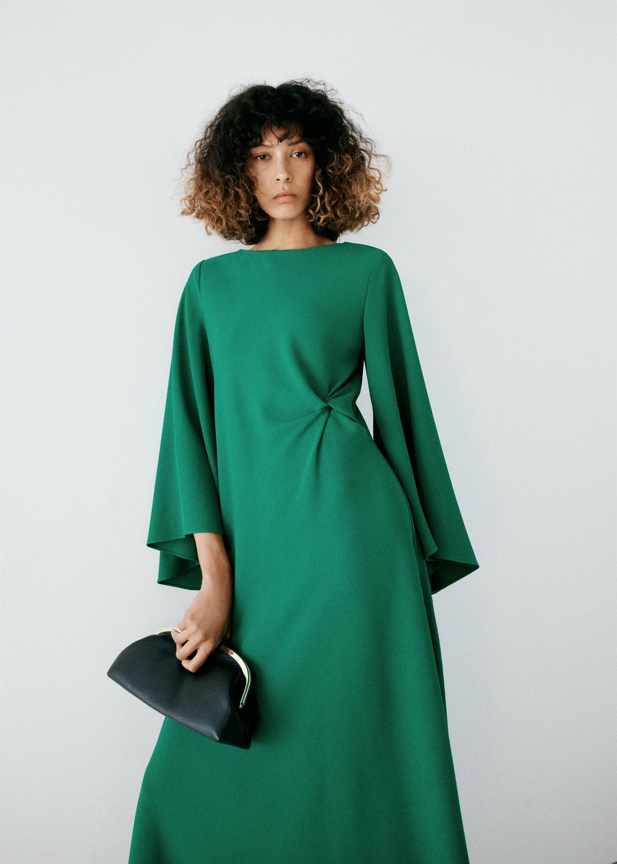 Flared-sleeve dress with knot detail