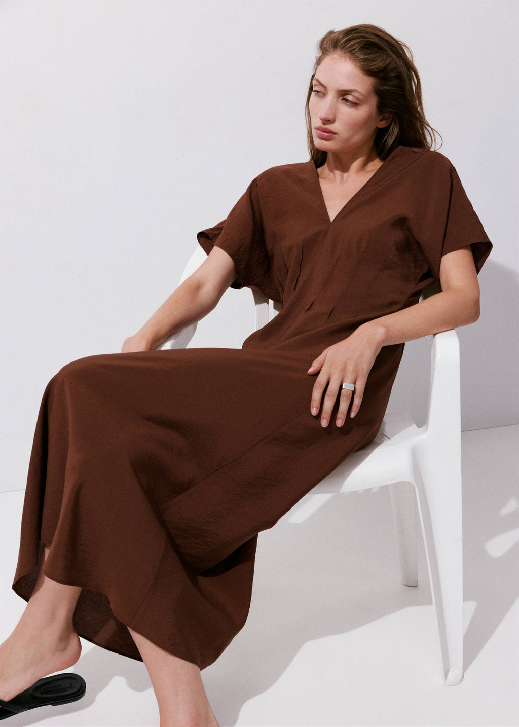 V-neck ruched dress