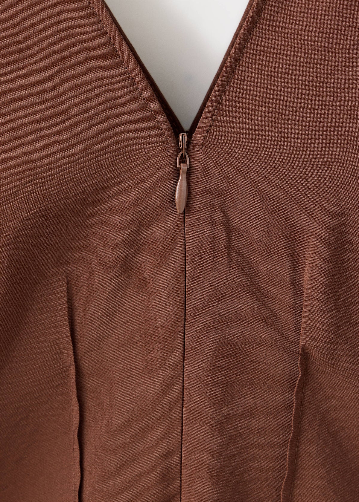 V-neck ruched dress