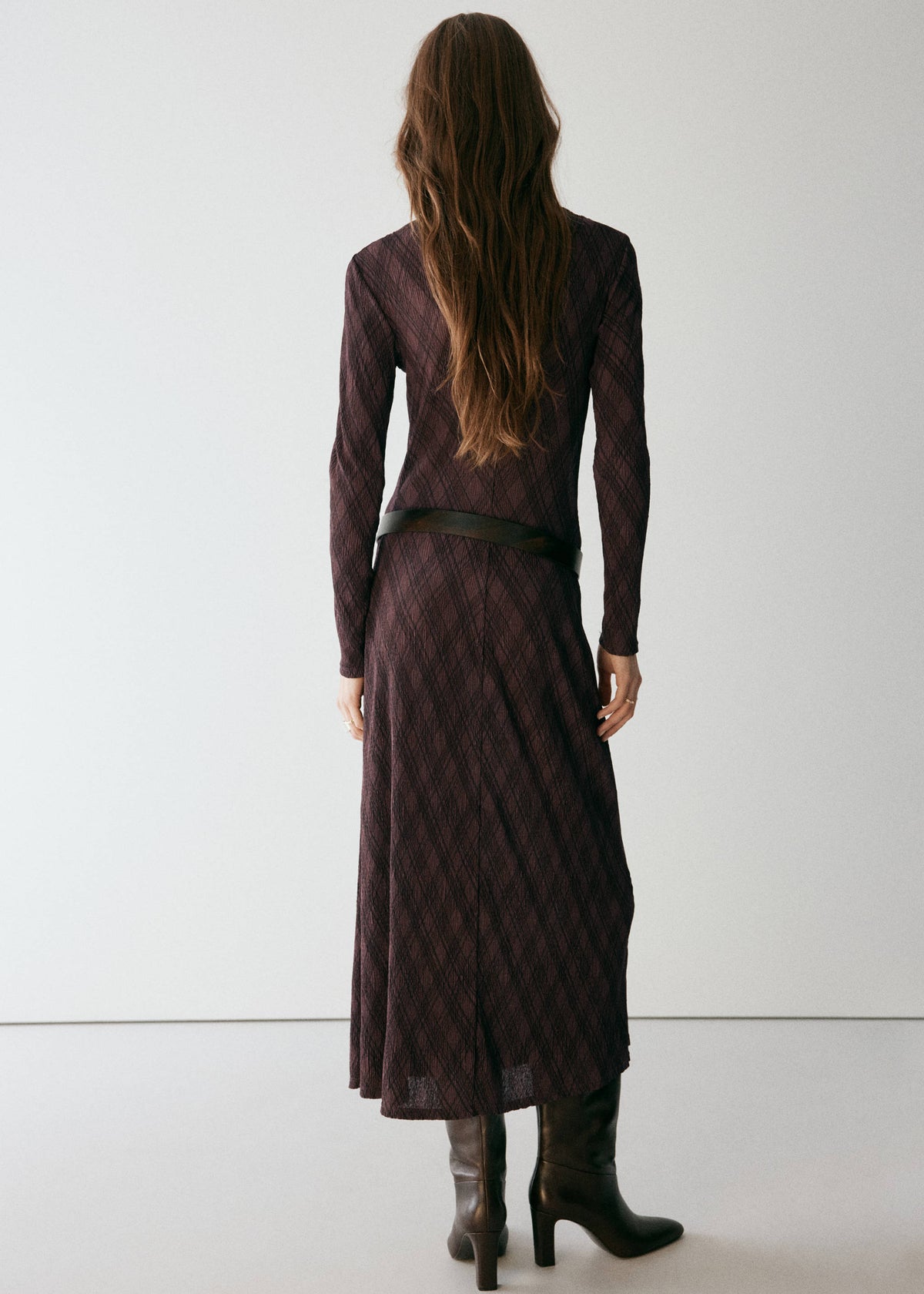 Long-sleeve plaid dress