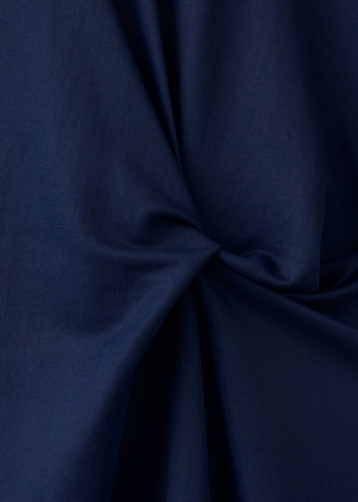 Knit dress with knot detail