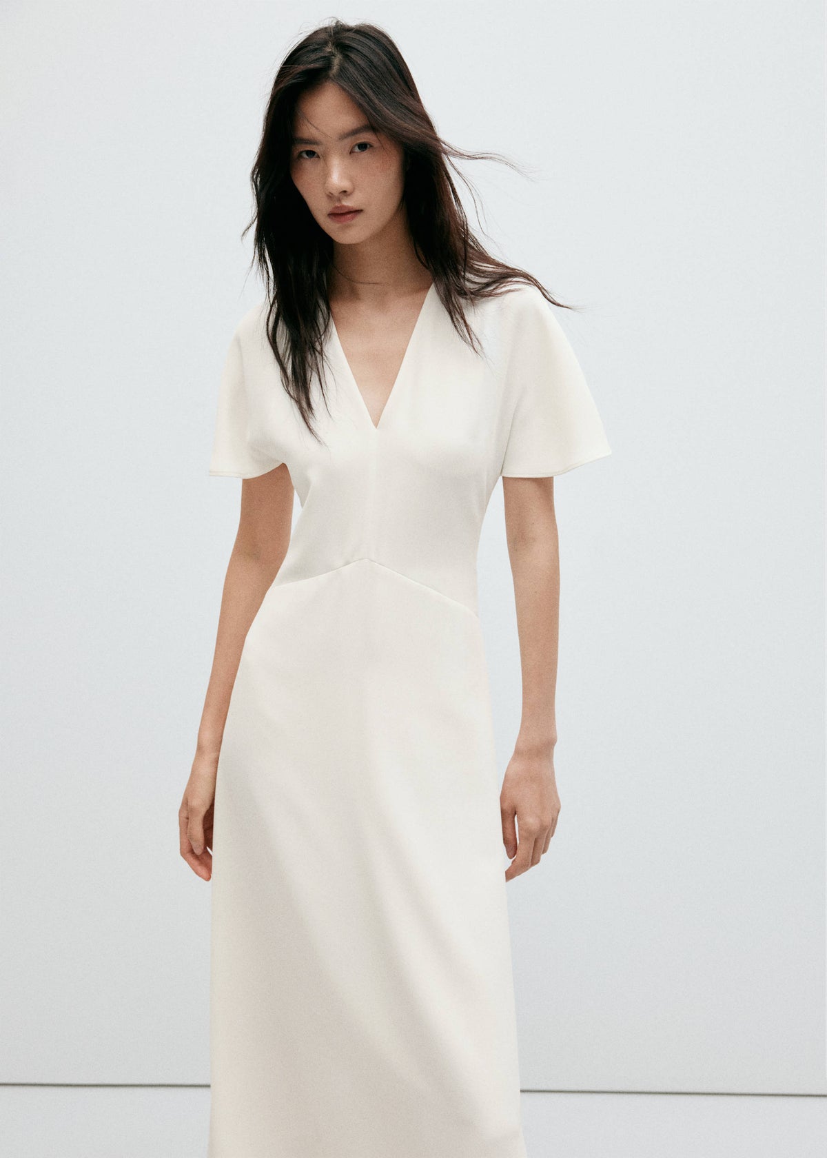 V-neck short-sleeve dress