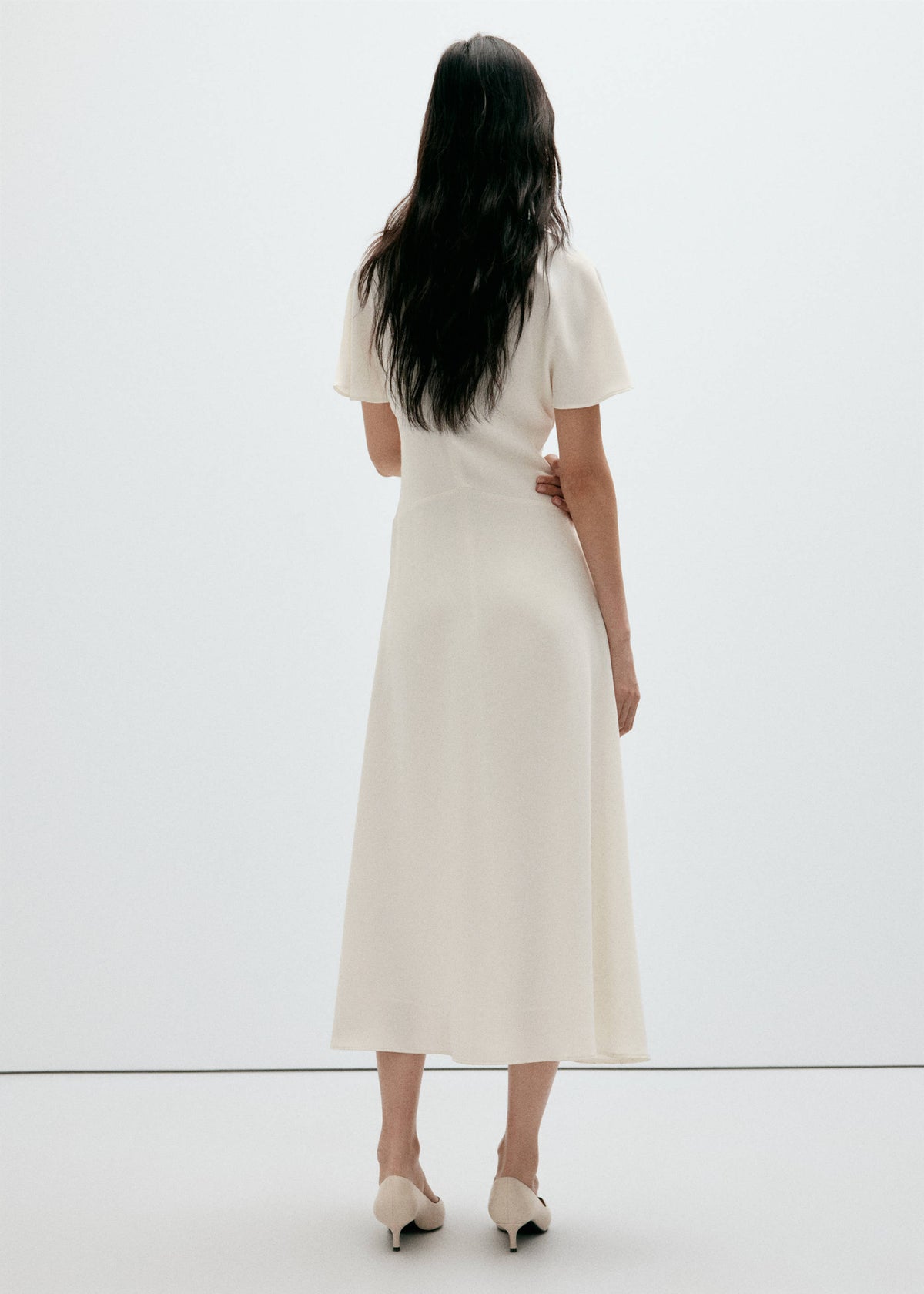 V-neck short-sleeve dress