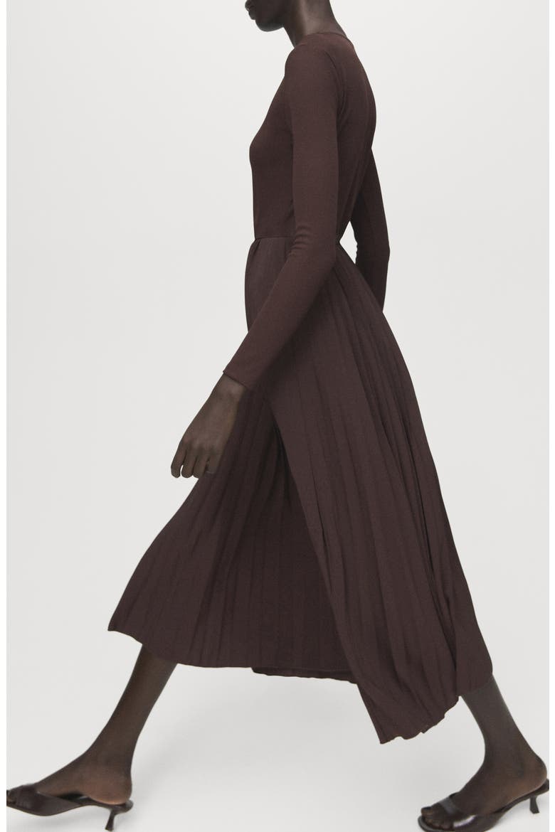 Long Sleeve Pleated Midi Dress