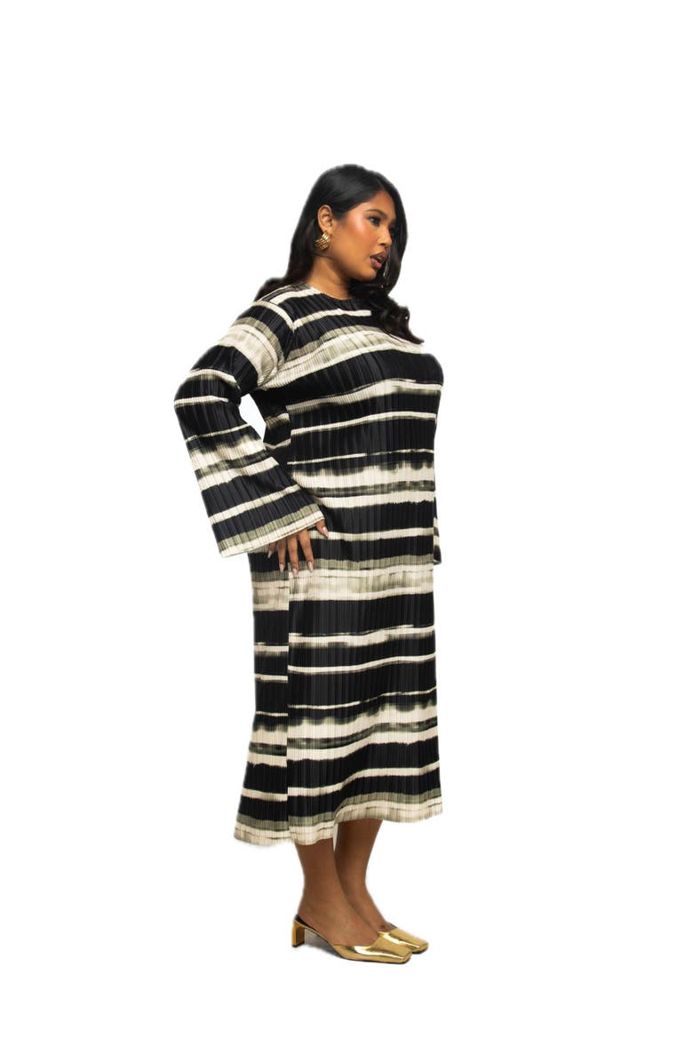 Long Sleeved Striped Plisse Midi Dress