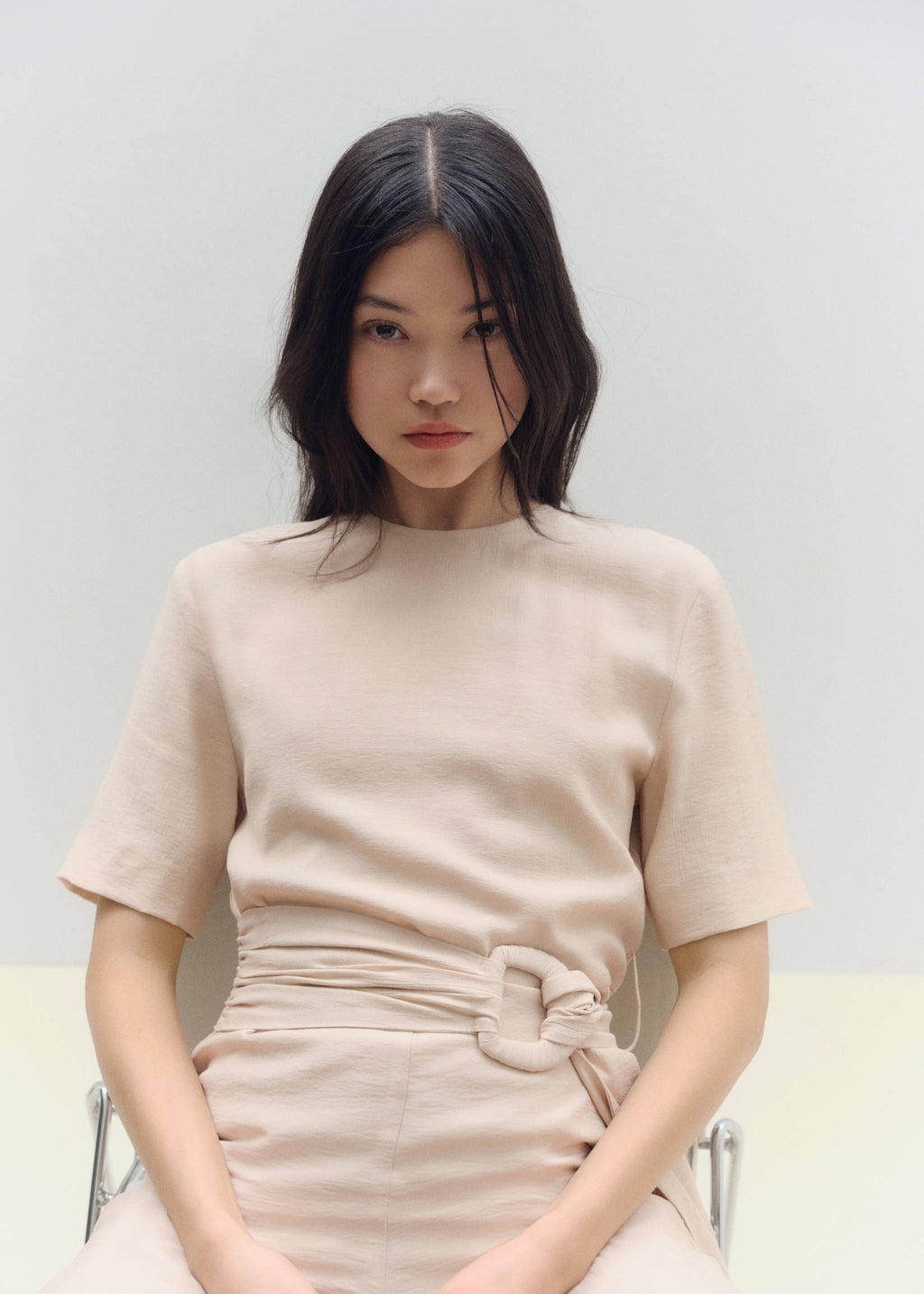Straight-fit short-sleeved jumpsuit with belt