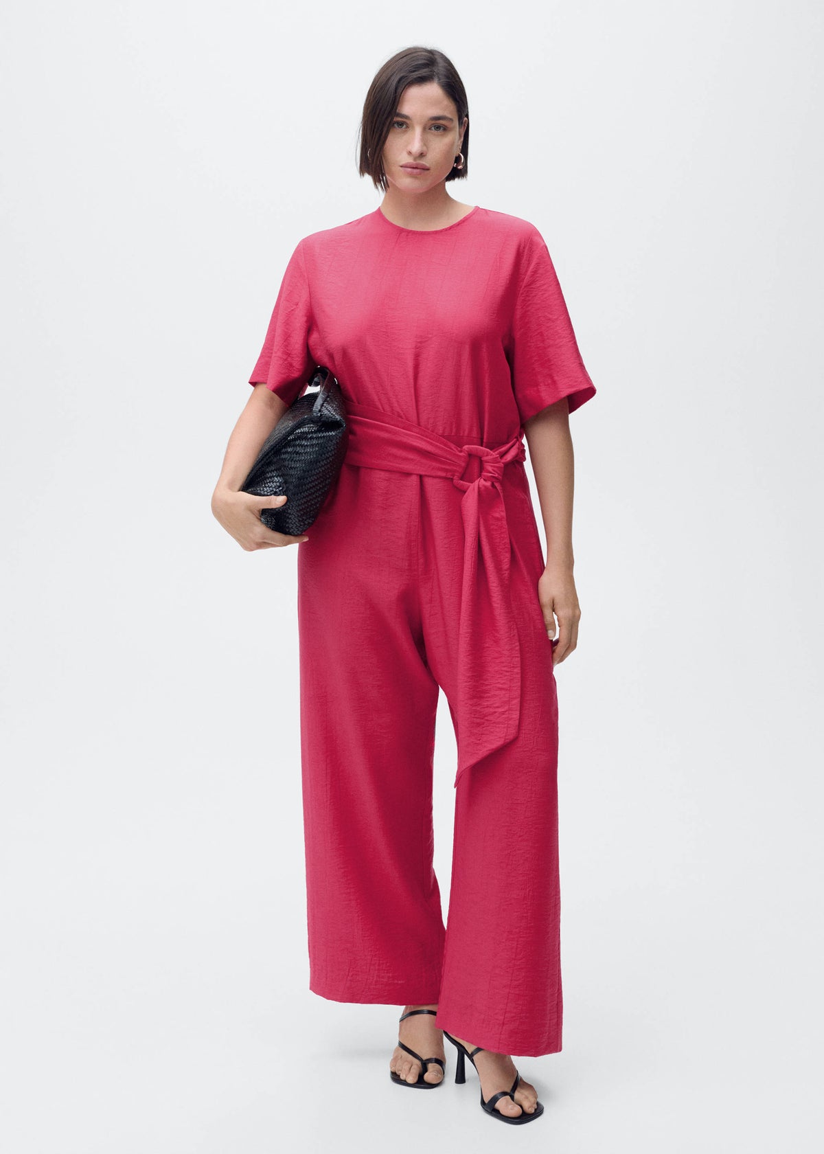Straight-fit short-sleeved jumpsuit with belt