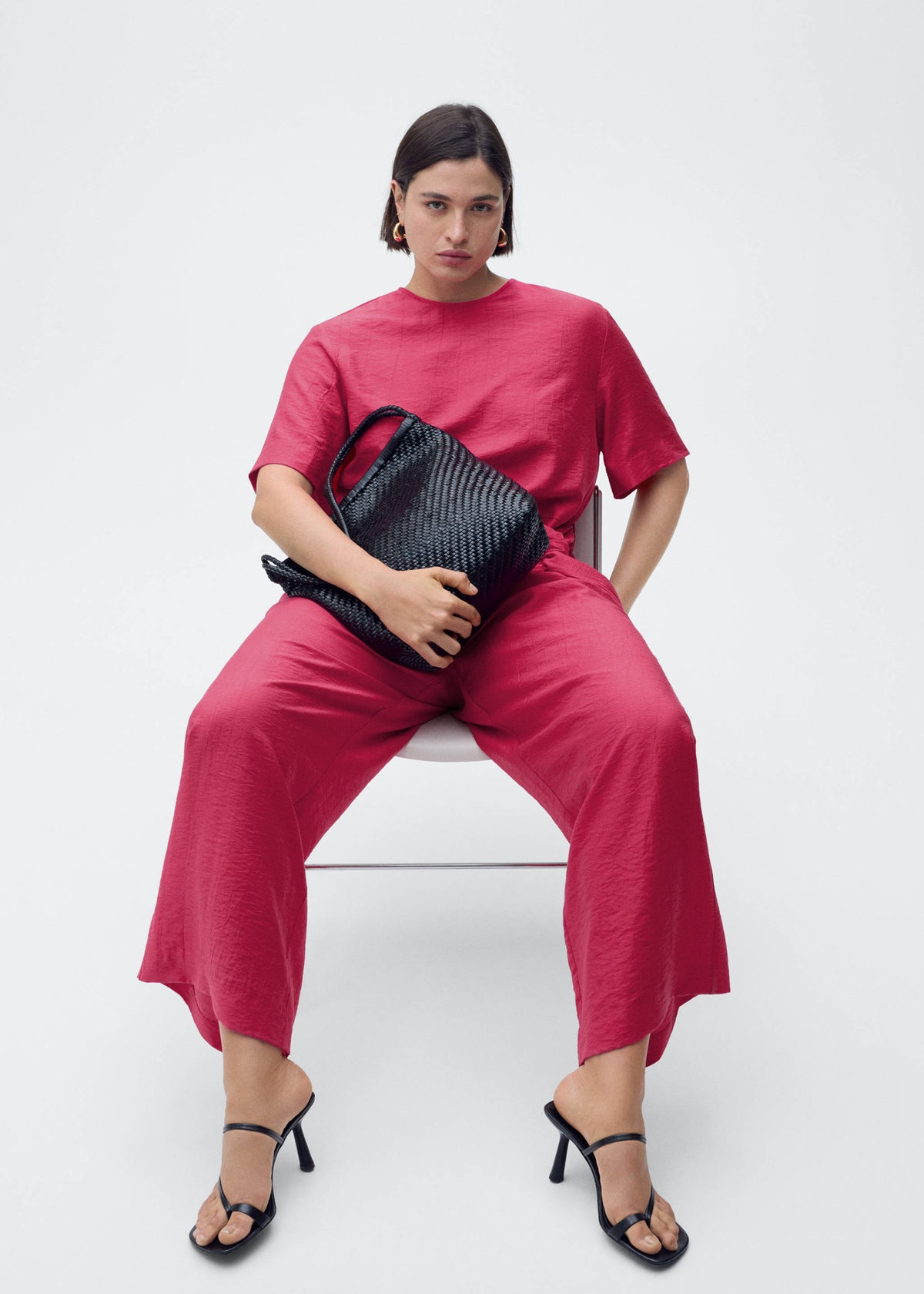 Straight-fit short-sleeved jumpsuit with belt