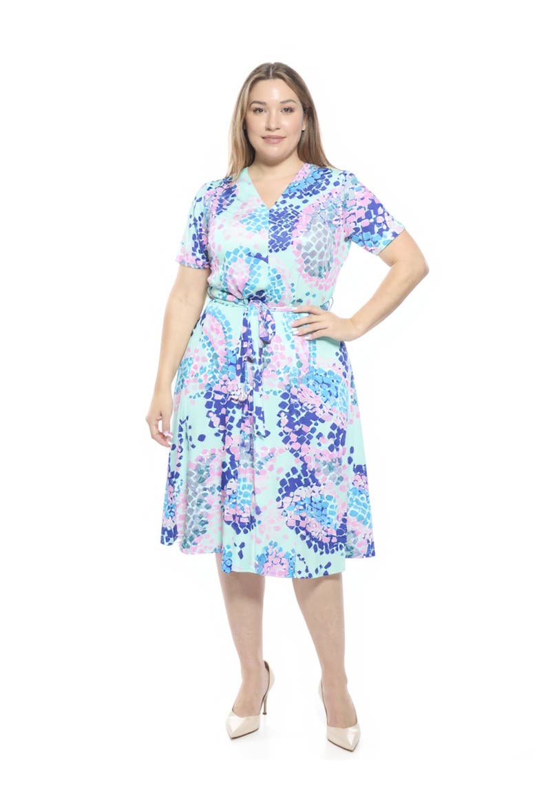 Curvy Essential V-Neck Short Sleeve A-Line Midi Dress