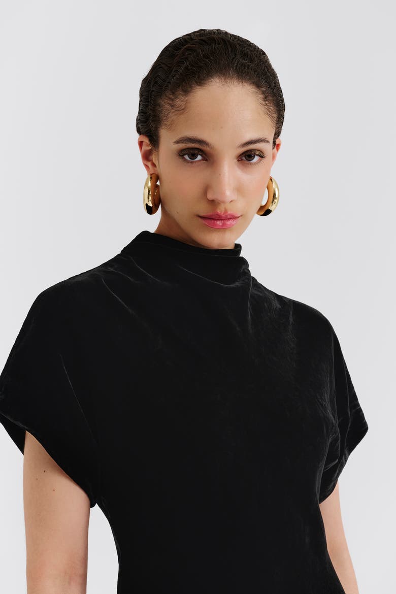 Alivia Short Sleeve Velvet Midi Dress