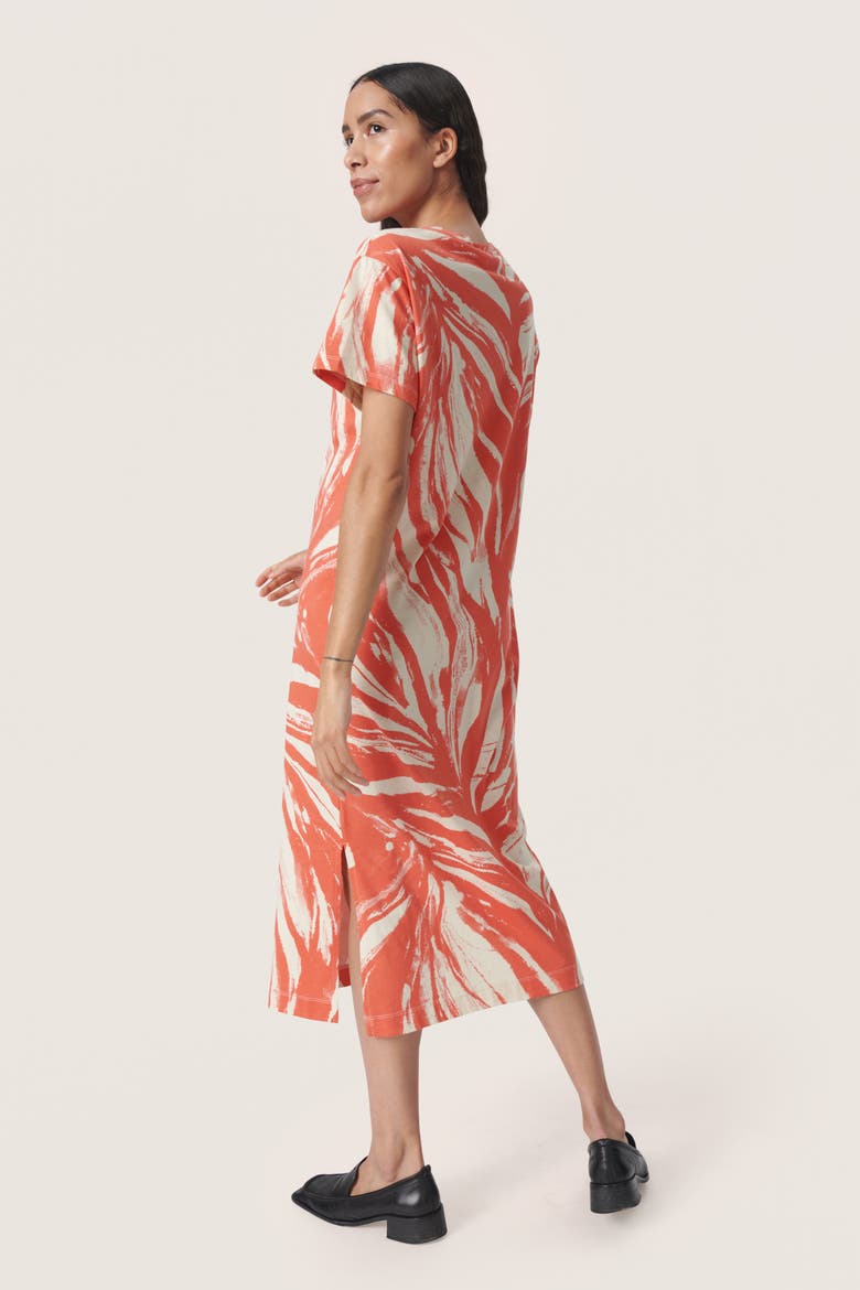 Eva Short Sleeve Crew Neck Midi Dress