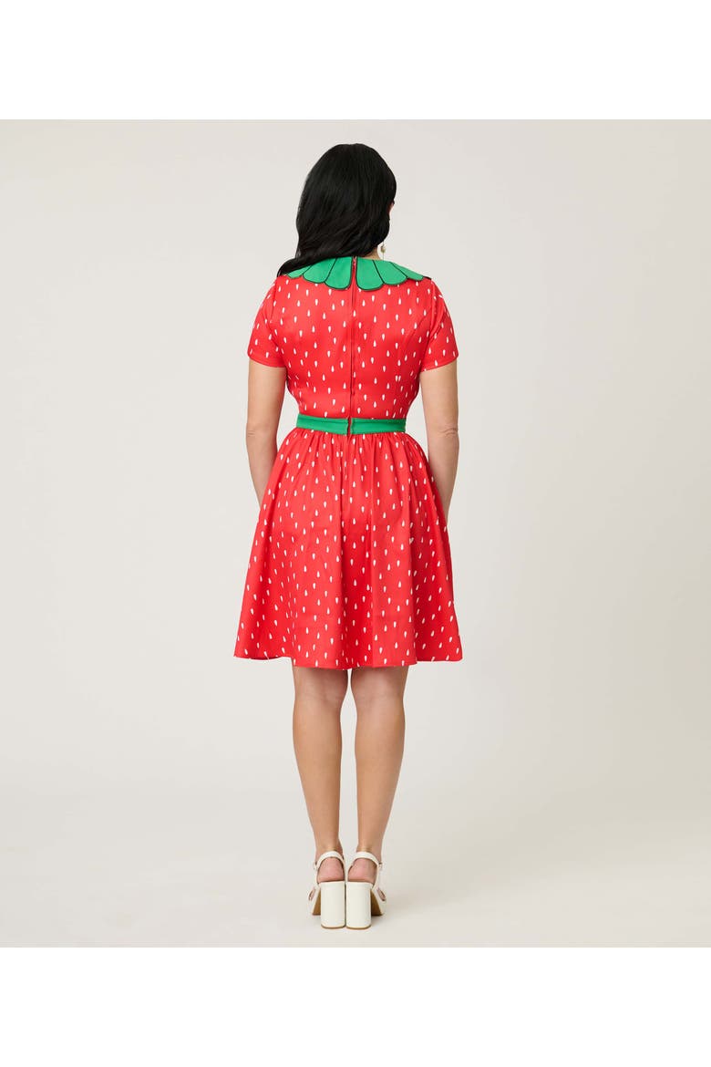 Petal Collar Flare Dress