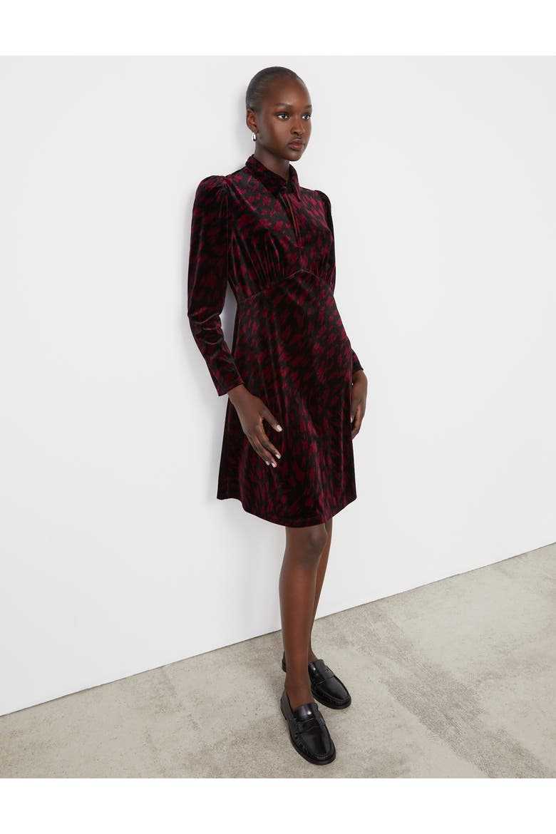 Capri Animal Print Knee Length Dress